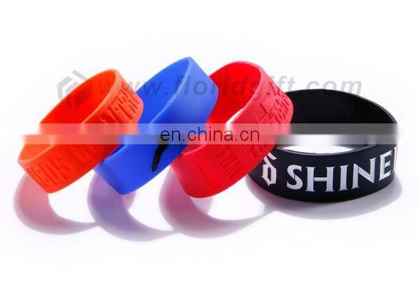 custom silicone wristbands/ promotional debossed slilicone wristbands