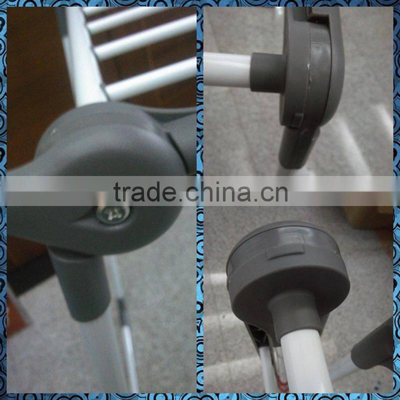 China Supplier Folding Steel Clothes Hanging Stands