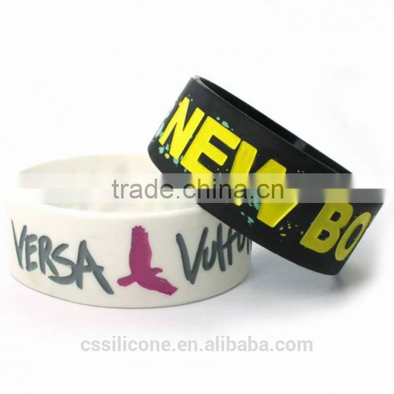 2014 Most Popular Eco-friendly Personalized Silicone Bracelet Cheap Custom Silicone Bracelets fashion gift
