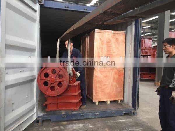 jaw crusher manufacturer ,stone crushing equipment