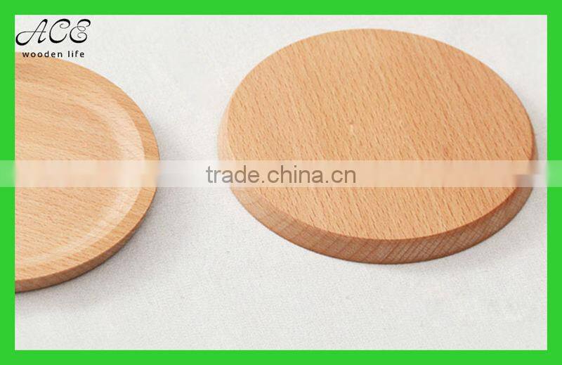 Round beech wood serving tray