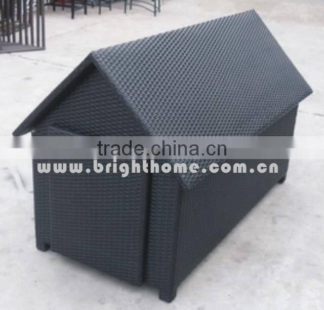 Outdoor Large Dog House for Sale