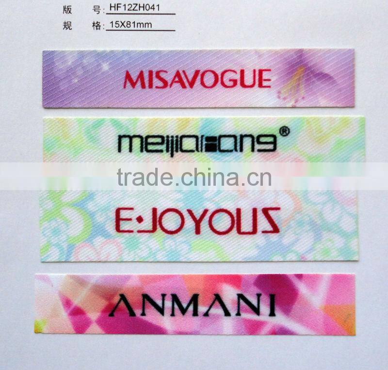 Custom Size Printed Woven Garment Silk Clothing Labels