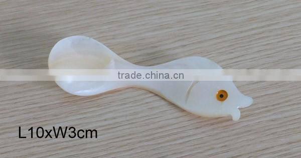 Caviar Mother of pearl spoon from VITRAPRO