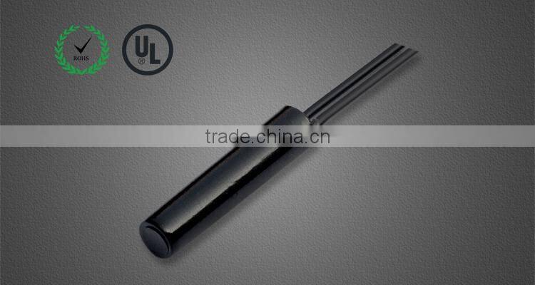 Normally closed magnetic switch