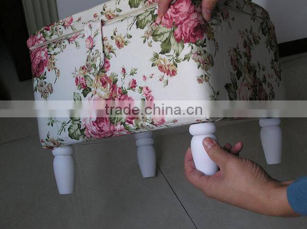 Rose-themed Wooden Sewing Box with Tray Inside