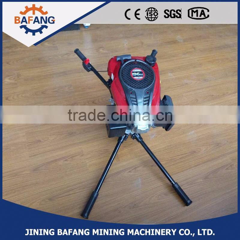 Hand held gasoline 196cc hole digger
