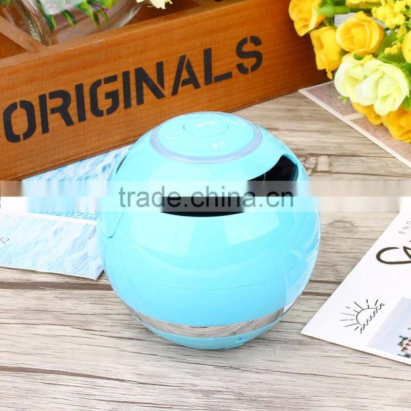 2017 New products mini portable bluetooth speakers with fm radio