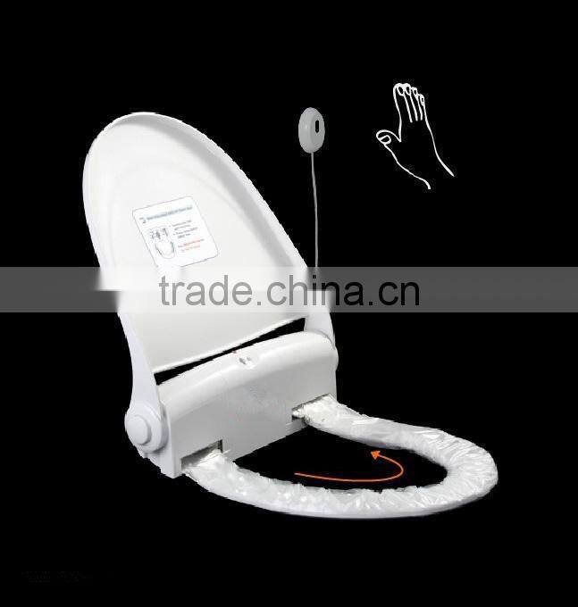 Disposable protective plastic toilet seat in roll