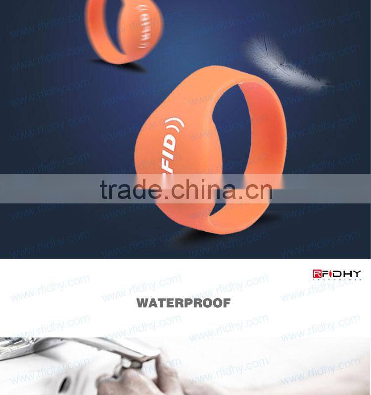 Printed Silicone Wristbands Tag RFID Wristbands for Amusement Parks