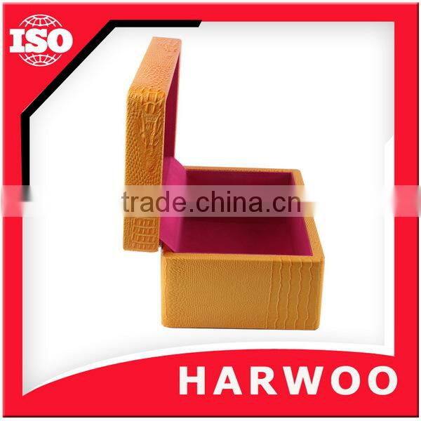 Luxury high-end leather make-up case with pocket