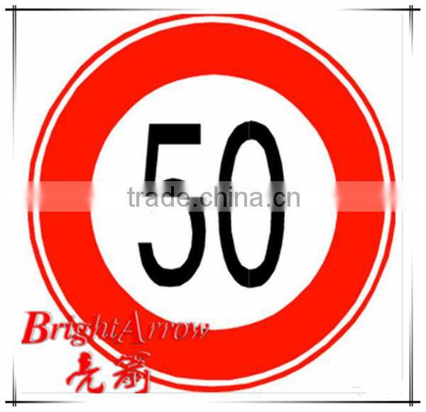 Reflective triangle warning traffic signs