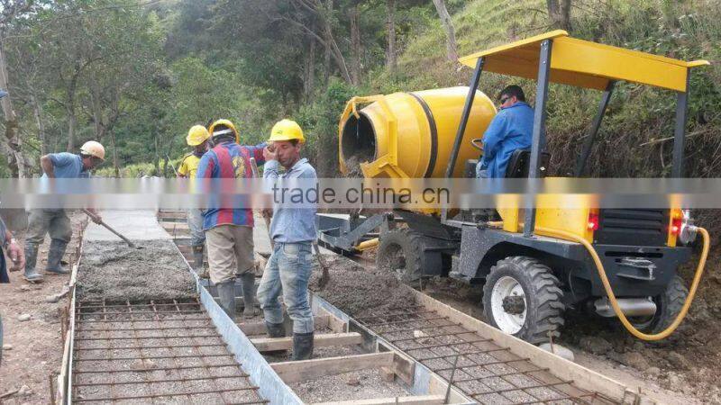 TOBEMAC 2016 Concrete mixer truck with loader