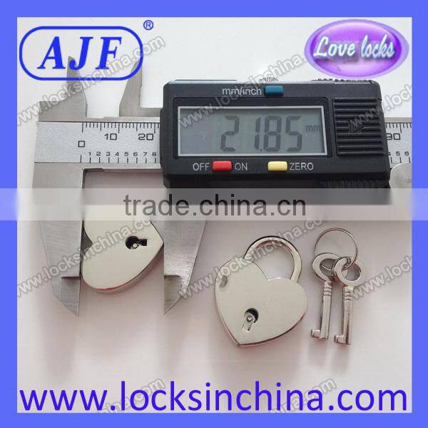 AJF 2015 new arrival silver heart shape mini notebook lock