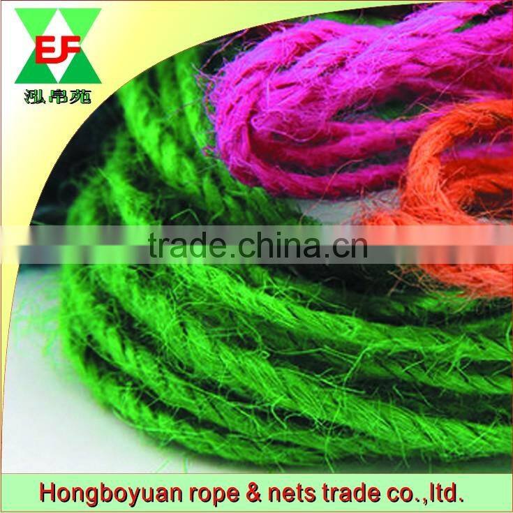 Collor beautifully decorated hemp rope
