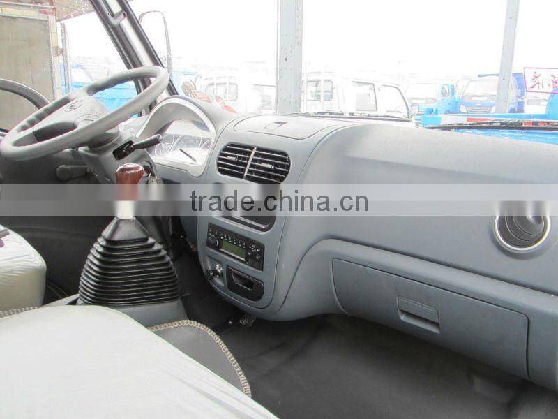 T-KING 1 TONS LIGHT TRUCK