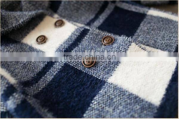 Plaid pattern tailored collar girls thick sweater coat
