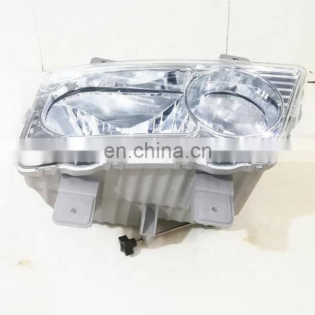 Competitive Price Dongfeng Truck Parts 3772010-C1200 Front Headlight Assembly