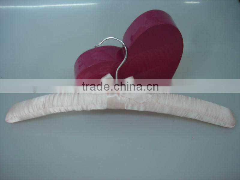 EM1308-002 promotions gift satin hanger classic underwear hanger
