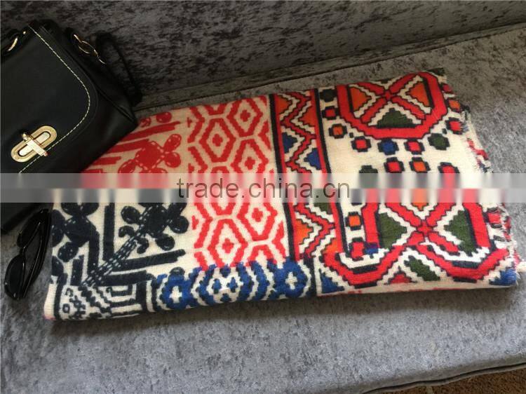 Best Selling Winter Warm Soft Colorful Printed Wool Square Scarf
