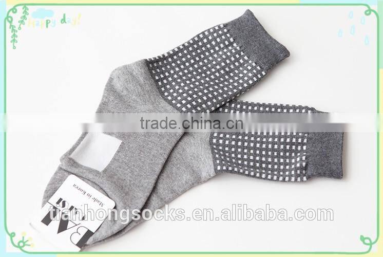 Design young girls tube socks woman cotton socks wholesale