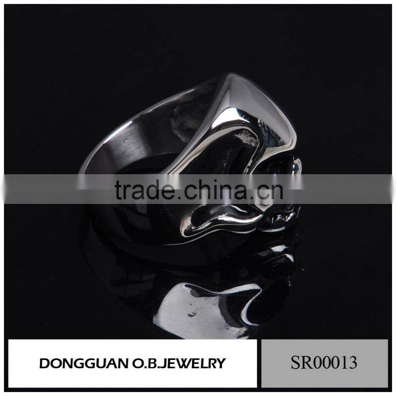 Wholesale Latest Silver Skull Ring Design Fashion Cool Men's Skull Ring On Dongguan Supplier