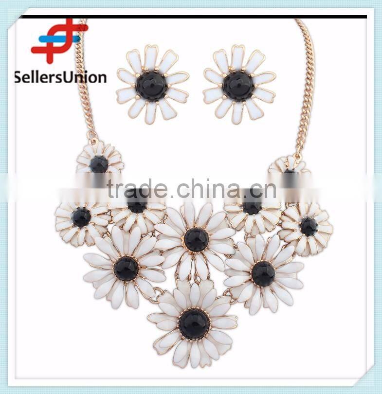 No.1 yiwu exporting commission agent wanted delicate flower choker necklace statement necklace 2016 necklace set