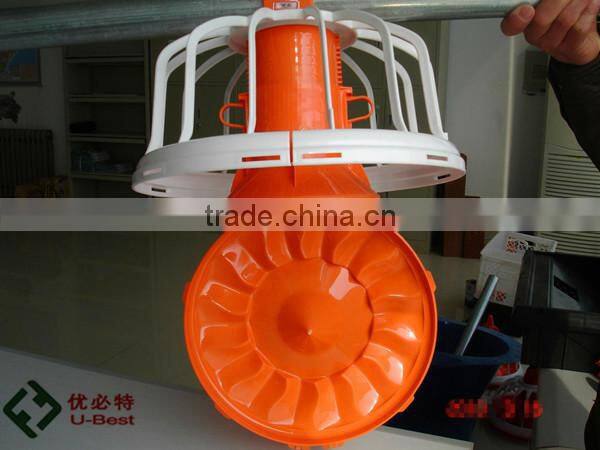Automatic chicken broiler feeder pan