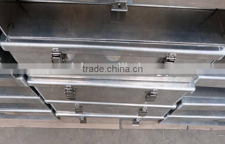 Aluminum alloy tool box, for trucks