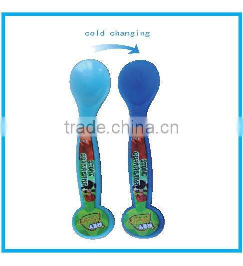 OEM Cold Color Changing Custom Plastic Spoon 9.4g 16cm Baby Spoon