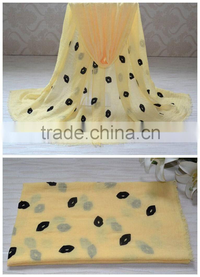 Fashion Ladies' Lip Three-dimensional Embroideried Cotton Scarf Plain Shawl