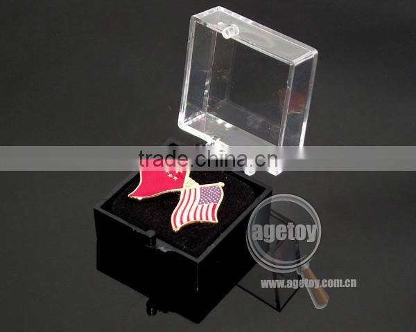 Acrylic Plastic Box Packing China And The United States National Flags Customized Enamel Metal Pin Badge