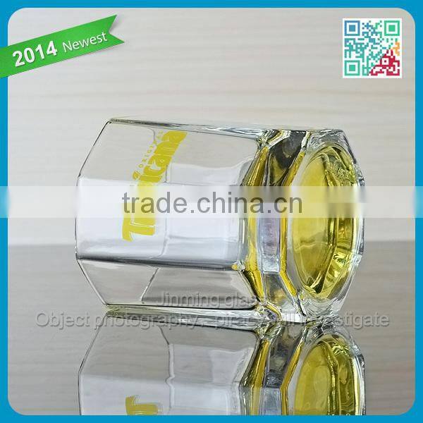 2015 Promotional Unique Design OEM Branded Hot Lead Free Liquor Glasse. Square Shot Glass square outside circle inside