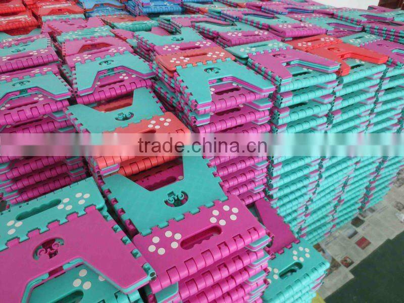 Folding Step Stool Garden Seat Portable with Carry Handle