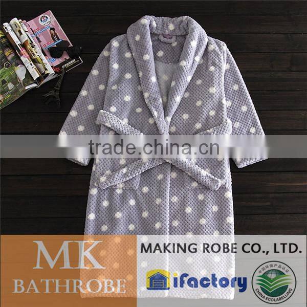 Promotion polyester sleep robe jacquard flannel fleece bathrobe