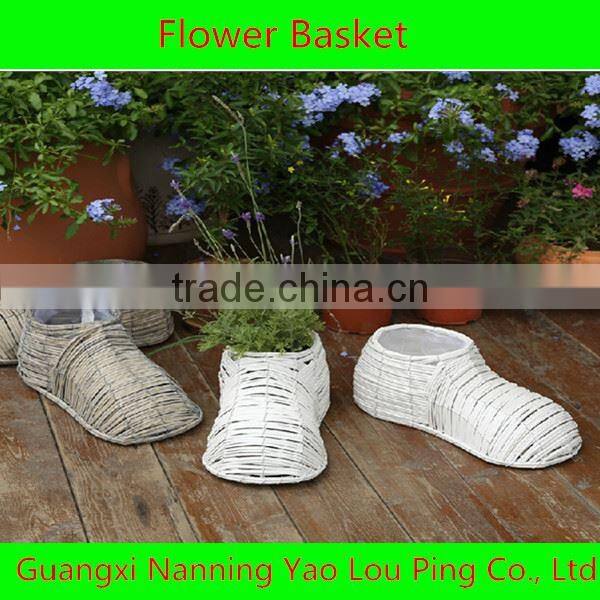 home and garden decor metal plant hanger planter with bracket wrought iron crafts metal plant Hanging Basket