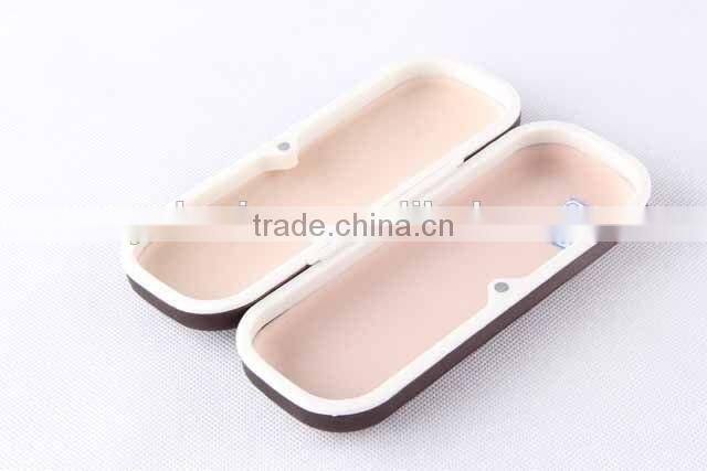 Plastic glasses box with metal strip and magnet PU glasses case