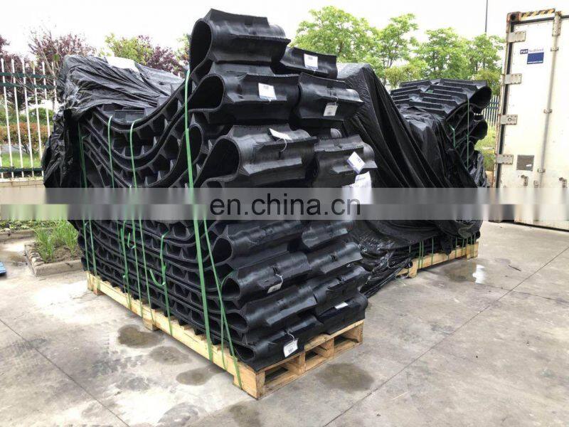 High quality Kubota harvester combine agriculture rubber track crawler 400x90x47,450x90x51,500x90x53,550x90x56