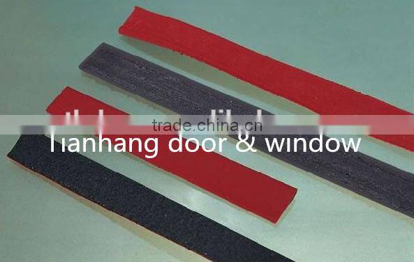 Double leaf wooden fireproof door