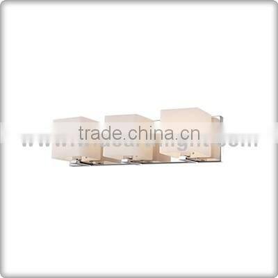 UL CUL Listed 3 Head Hotel Vanity Light Wall Sconce With Square Glasses W90015