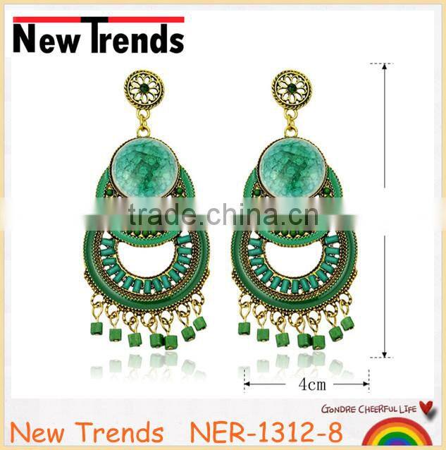 Big circle studs earrings with small acrylic beads