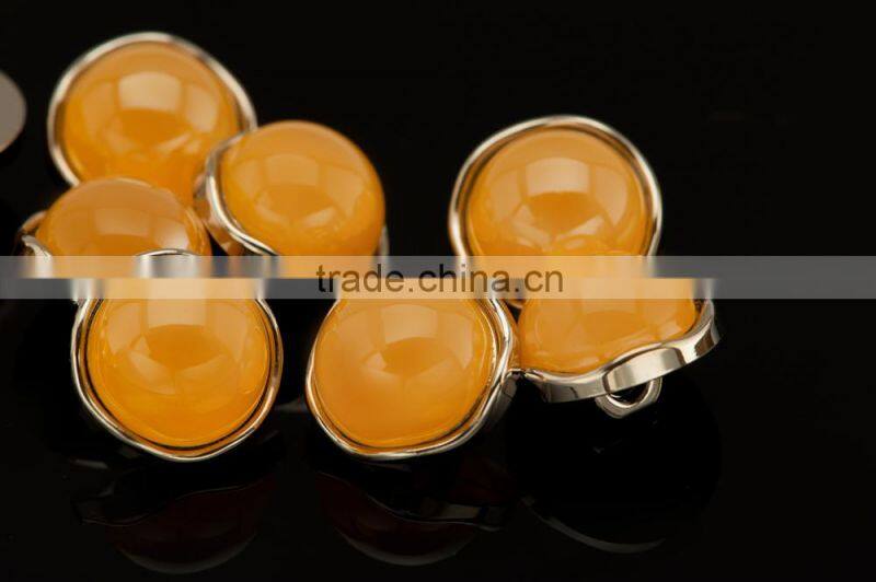 Wholesale Aquamarine Acrylic Diamond Fancy Buttons for Clothing
