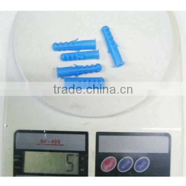 8mm good quality Plastic Wall Plug in color box