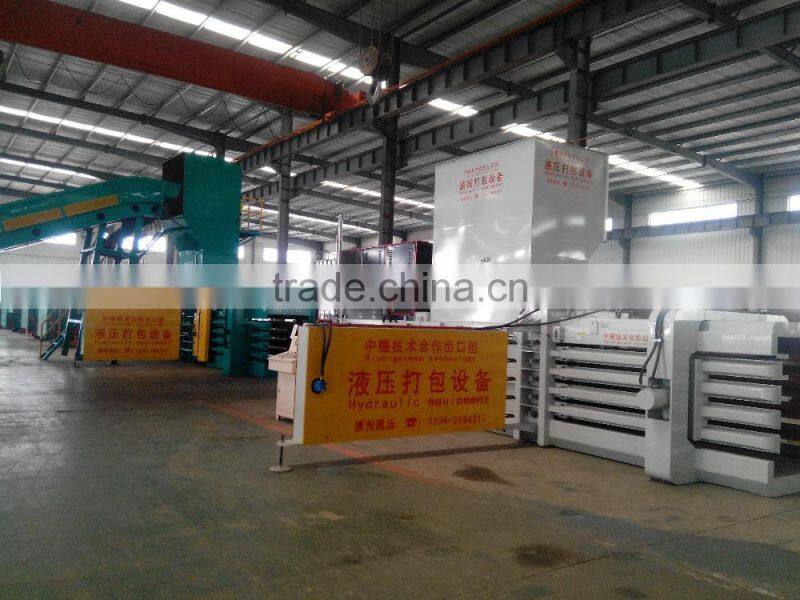 Automatic carton baling press machine with convoyer