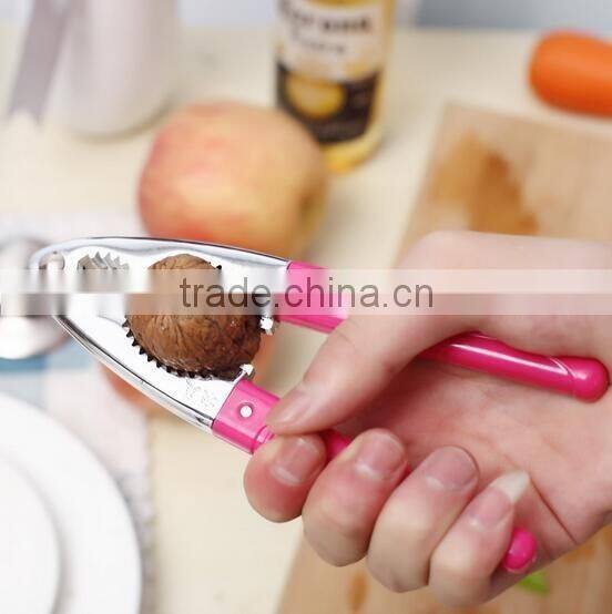 new design good quality nut cracker pecan nut cracker cadamia nut cracker