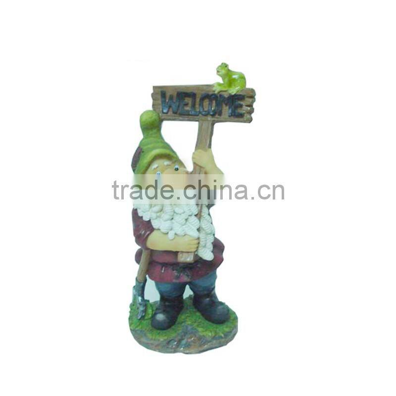 Polyresin garden gnome