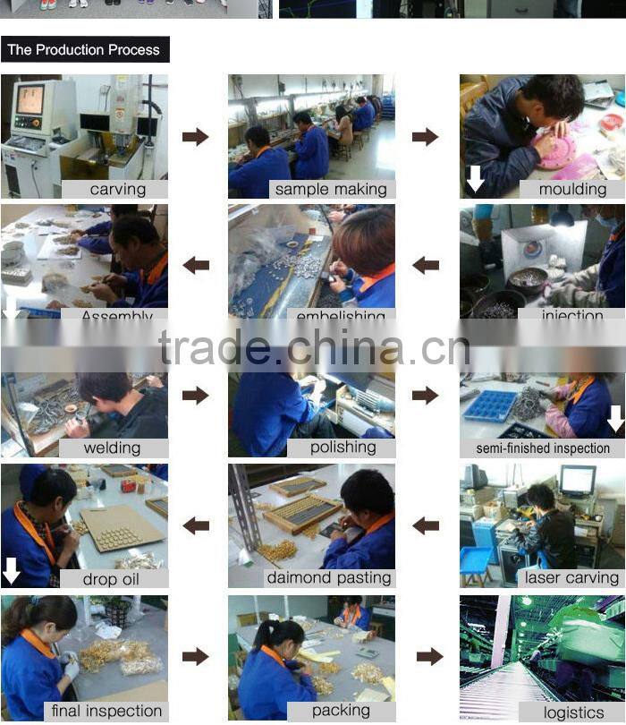 Unique Elements Crystal Necklaces Gold Bee 18K Rose Gold Pendant Necklace