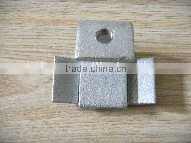 CABLE TRAY HOLDINGDOWN CLAMP