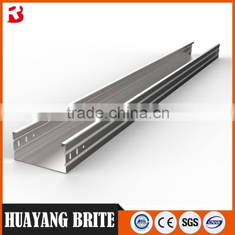 Latest technology cable trunking size , cable trunking with covers