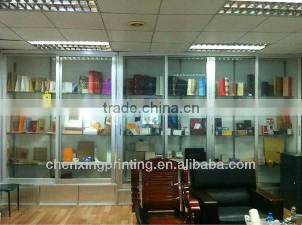 cheap 300g brown or white kraft paper cake box with handle ,